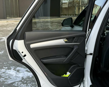 Білий Ауді Ку 5, об'ємом двигуна 1.98 л та пробігом 116 тис. км за 26500 $, фото 22 на Automoto.ua