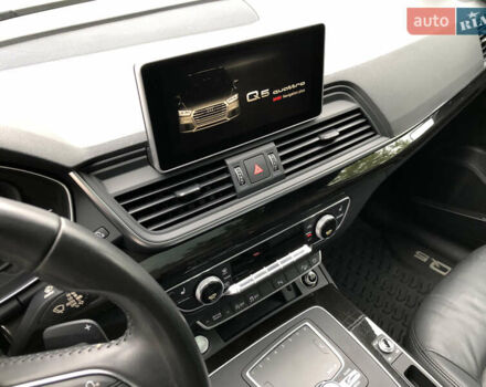 Белый Ауди Ку 5, объемом двигателя 2 л и пробегом 155 тыс. км за 17980 $, фото 32 на Automoto.ua