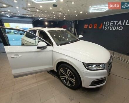 Белый Ауди Ку 5, объемом двигателя 2 л и пробегом 179 тыс. км за 21500 $, фото 3 на Automoto.ua