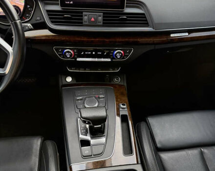 Белый Ауди Ку 5, объемом двигателя 1.98 л и пробегом 100 тыс. км за 27000 $, фото 18 на Automoto.ua