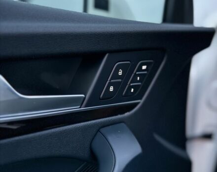 Белый Ауди Ку 5, объемом двигателя 2 л и пробегом 100 тыс. км за 27499 $, фото 17 на Automoto.ua