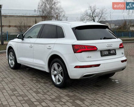 Белый Ауди Ку 5, объемом двигателя 1.98 л и пробегом 95 тыс. км за 29400 $, фото 7 на Automoto.ua