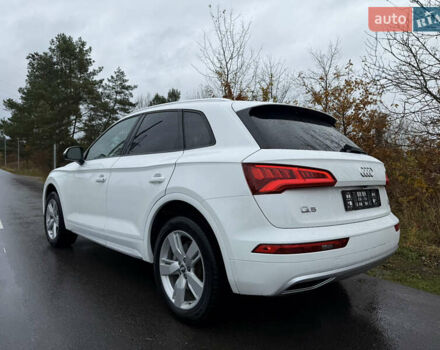 Белый Ауди Ку 5, объемом двигателя 2 л и пробегом 171 тыс. км за 20000 $, фото 6 на Automoto.ua