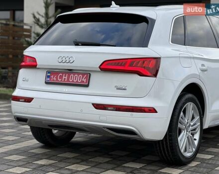 Белый Ауди Ку 5, объемом двигателя 2 л и пробегом 135 тыс. км за 26950 $, фото 49 на Automoto.ua