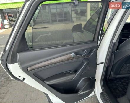 Белый Ауди Ку 5, объемом двигателя 1.98 л и пробегом 139 тыс. км за 26000 $, фото 2 на Automoto.ua