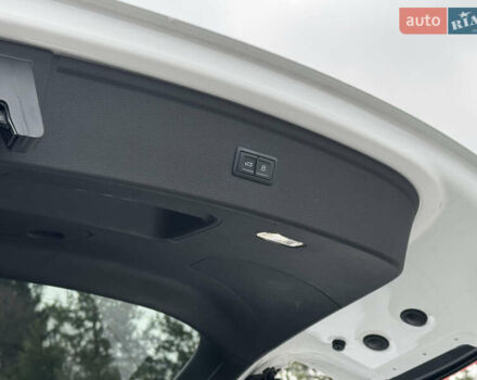 Білий Ауді Ку 5, об'ємом двигуна 1.98 л та пробігом 159 тис. км за 24699 $, фото 79 на Automoto.ua