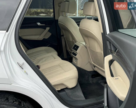 Білий Ауді Ку 5, об'ємом двигуна 1.98 л та пробігом 159 тис. км за 24699 $, фото 64 на Automoto.ua