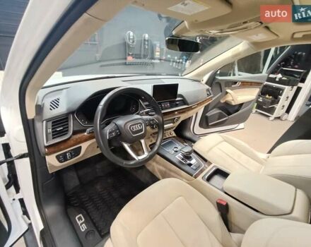 Белый Ауди Ку 5, объемом двигателя 2 л и пробегом 179 тыс. км за 21500 $, фото 14 на Automoto.ua