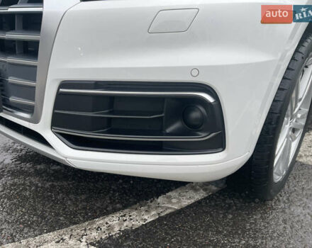 Белый Ауди Ку 5, объемом двигателя 2 л и пробегом 120 тыс. км за 27800 $, фото 9 на Automoto.ua