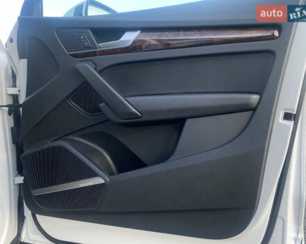 Белый Ауди Ку 5, объемом двигателя 0 л и пробегом 189 тыс. км за 21800 $, фото 24 на Automoto.ua