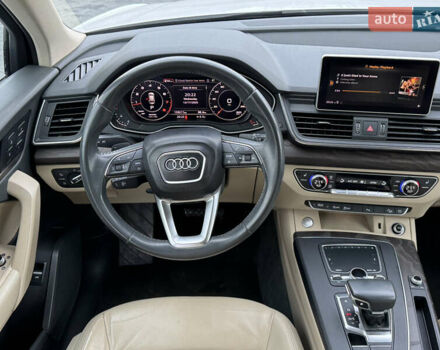 Білий Ауді Ку 5, об'ємом двигуна 1.98 л та пробігом 159 тис. км за 24699 $, фото 36 на Automoto.ua