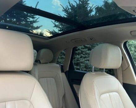 Білий Ауді Ку 5, об'ємом двигуна 2 л та пробігом 99 тис. км за 17000 $, фото 11 на Automoto.ua