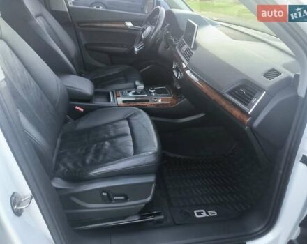 Белый Ауди Ку 5, объемом двигателя 1.98 л и пробегом 211 тыс. км за 18700 $, фото 37 на Automoto.ua