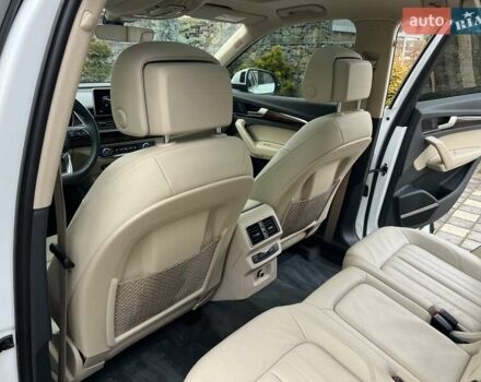 Белый Ауди Ку 5, объемом двигателя 2 л и пробегом 135 тыс. км за 26950 $, фото 100 на Automoto.ua