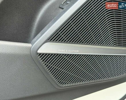 Белый Ауди Ку 5, объемом двигателя 1.98 л и пробегом 102 тыс. км за 25900 $, фото 13 на Automoto.ua