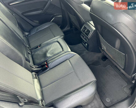 Белый Ауди Ку 5, объемом двигателя 1.97 л и пробегом 287 тыс. км за 27816 $, фото 26 на Automoto.ua