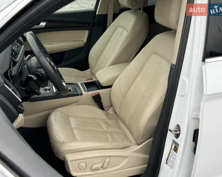 Білий Ауді Ку 5, об'ємом двигуна 1.98 л та пробігом 159 тис. км за 24699 $, фото 41 на Automoto.ua