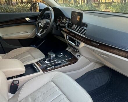 Белый Ауди Ку 5, объемом двигателя 2 л и пробегом 102 тыс. км за 26500 $, фото 6 на Automoto.ua