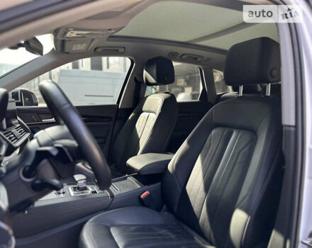 Белый Ауди Ку 5, объемом двигателя 2 л и пробегом 41 тыс. км за 24900 $, фото 32 на Automoto.ua