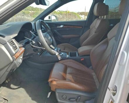 Білий Ауді Ку 5, об'ємом двигуна 2 л та пробігом 23 тис. км за 9000 $, фото 6 на Automoto.ua