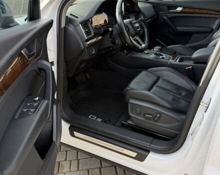 Белый Ауди Ку 5, объемом двигателя 1.98 л и пробегом 100 тыс. км за 27000 $, фото 9 на Automoto.ua