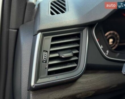 Білий Ауді Ку 5, об'ємом двигуна 1.98 л та пробігом 124 тис. км за 29000 $, фото 34 на Automoto.ua