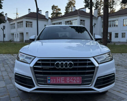 Белый Ауди Ку 5, объемом двигателя 2 л и пробегом 167 тыс. км за 27400 $, фото 1 на Automoto.ua