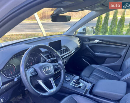 Белый Ауди Ку 5, объемом двигателя 0 л и пробегом 120 тыс. км за 26000 $, фото 3 на Automoto.ua