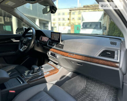 Белый Ауди Ку 5, объемом двигателя 2 л и пробегом 41 тыс. км за 24900 $, фото 69 на Automoto.ua