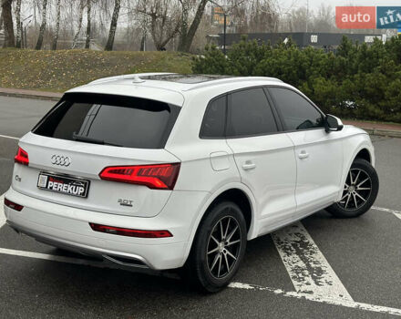 Белый Ауди Ку 5, объемом двигателя 1.99 л и пробегом 163 тыс. км за 22999 $, фото 4 на Automoto.ua