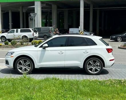 Білий Ауді Ку 5, об'ємом двигуна 1.98 л та пробігом 210 тис. км за 26250 $, фото 4 на Automoto.ua