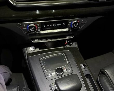 Білий Ауді Ку 5, об'ємом двигуна 1.97 л та пробігом 287 тис. км за 31000 $, фото 6 на Automoto.ua