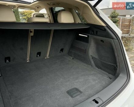 Белый Ауди Ку 5, объемом двигателя 2 л и пробегом 135 тыс. км за 26950 $, фото 171 на Automoto.ua