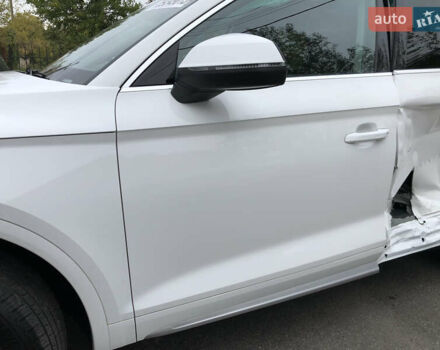 Белый Ауди Ку 5, объемом двигателя 2 л и пробегом 155 тыс. км за 17980 $, фото 9 на Automoto.ua