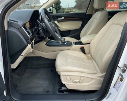 Белый Ауди Ку 5, объемом двигателя 2 л и пробегом 135 тыс. км за 26950 $, фото 86 на Automoto.ua