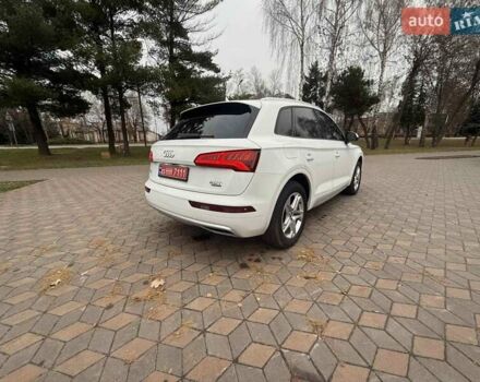 Білий Ауді Ку 5, об'ємом двигуна 2 л та пробігом 87 тис. км за 20998 $, фото 9 на Automoto.ua