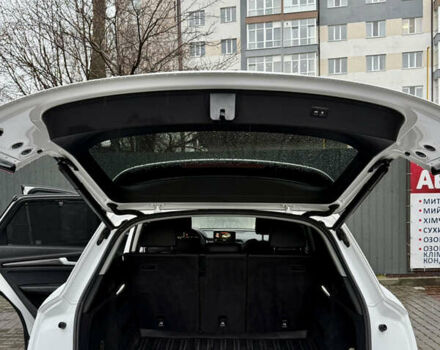 Білий Ауді Ку 5, об'ємом двигуна 1.98 л та пробігом 229 тис. км за 22400 $, фото 47 на Automoto.ua