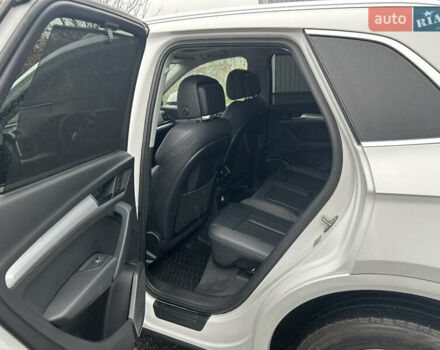 Белый Ауди Ку 5, объемом двигателя 1.98 л и пробегом 145 тыс. км за 23888 $, фото 13 на Automoto.ua