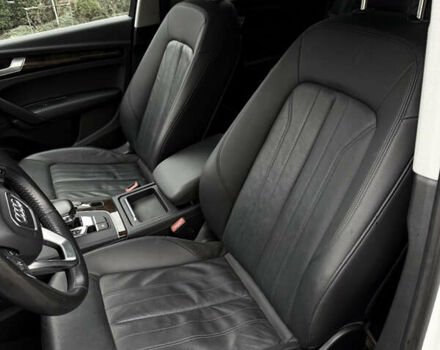 Белый Ауди Ку 5, объемом двигателя 2 л и пробегом 171 тыс. км за 20000 $, фото 20 на Automoto.ua