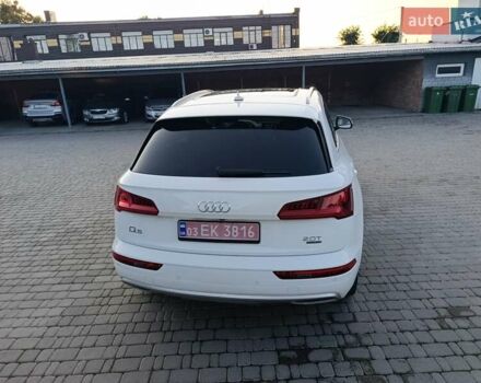 Белый Ауди Ку 5, объемом двигателя 2 л и пробегом 179 тыс. км за 21500 $, фото 35 на Automoto.ua