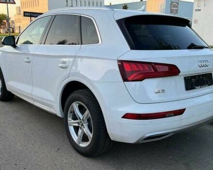 Білий Ауді Ку 5, об'ємом двигуна 2 л та пробігом 95 тис. км за 20000 $, фото 5 на Automoto.ua