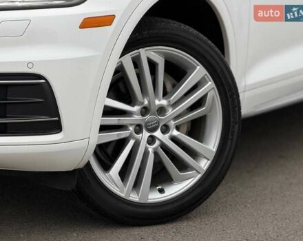 Белый Ауди Ку 5, объемом двигателя 1.98 л и пробегом 158 тыс. км за 25500 $, фото 4 на Automoto.ua