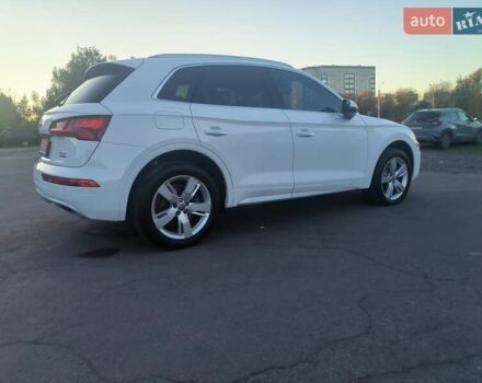 Белый Ауди Ку 5, объемом двигателя 1.98 л и пробегом 211 тыс. км за 18700 $, фото 6 на Automoto.ua