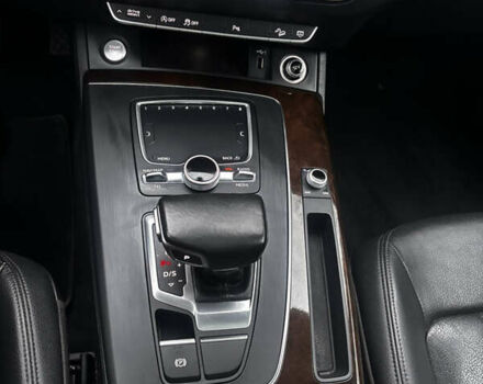 Белый Ауди Ку 5, объемом двигателя 2 л и пробегом 163 тыс. км за 23100 $, фото 14 на Automoto.ua