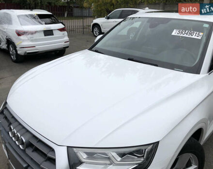 Белый Ауди Ку 5, объемом двигателя 2 л и пробегом 155 тыс. км за 17980 $, фото 4 на Automoto.ua