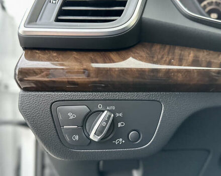 Белый Ауди Ку 5, объемом двигателя 2 л и пробегом 162 тыс. км за 20900 $, фото 31 на Automoto.ua