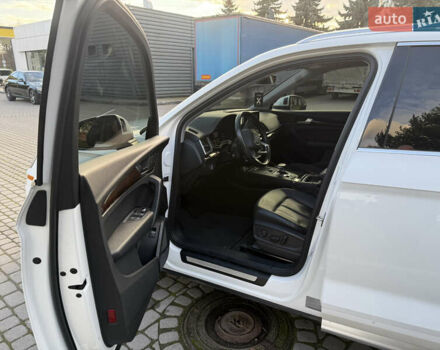 Белый Ауди Ку 5, объемом двигателя 1.98 л и пробегом 102 тыс. км за 25900 $, фото 12 на Automoto.ua