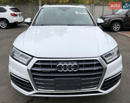 Белый Ауди Ку 5, объемом двигателя 2 л и пробегом 155 тыс. км за 17980 $, фото 6 на Automoto.ua