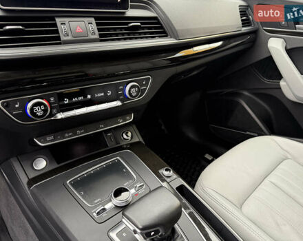 Белый Ауди Ку 5, объемом двигателя 1.98 л и пробегом 95 тыс. км за 29400 $, фото 19 на Automoto.ua