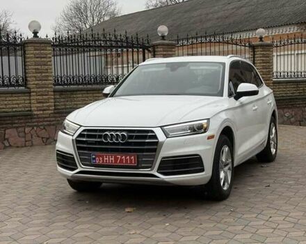 Білий Ауді Ку 5, об'ємом двигуна 2 л та пробігом 87 тис. км за 20998 $, фото 8 на Automoto.ua